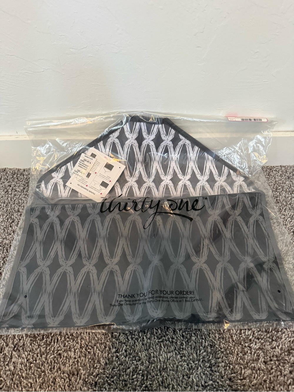 NIP-Thirty-one Hang it Up Pocket in Charcoal Links